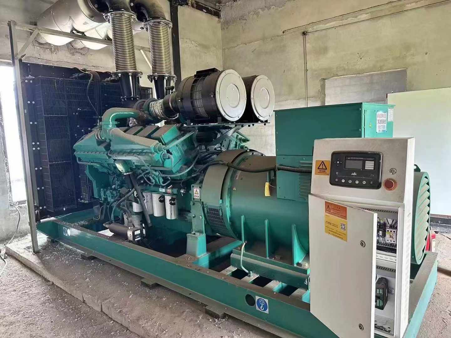 翼城无功补偿装置的性能评估需要考虑哪些因素？