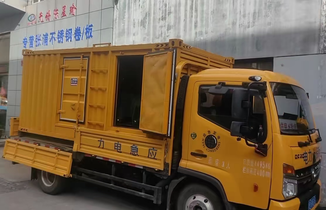 翼城柴油发电机组负载测试时应如何监控机组的运行状态？