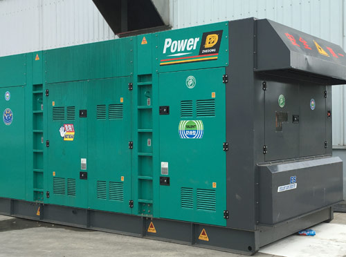 翼城升级发电机组的过程中需要注意哪些安全事项？